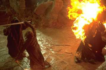 Aragorn & Nazgul